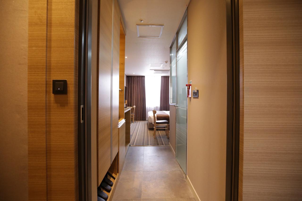 Honors Hotel Hwaseong Buitenkant foto