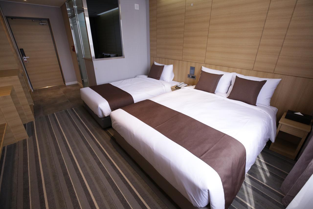 Honors Hotel Hwaseong Buitenkant foto