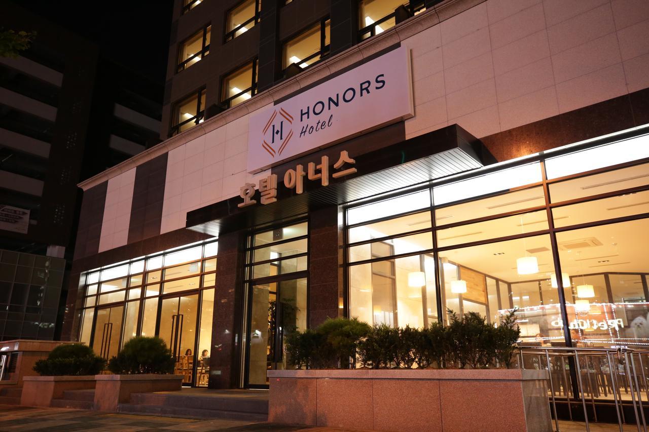 Honors Hotel Hwaseong Buitenkant foto